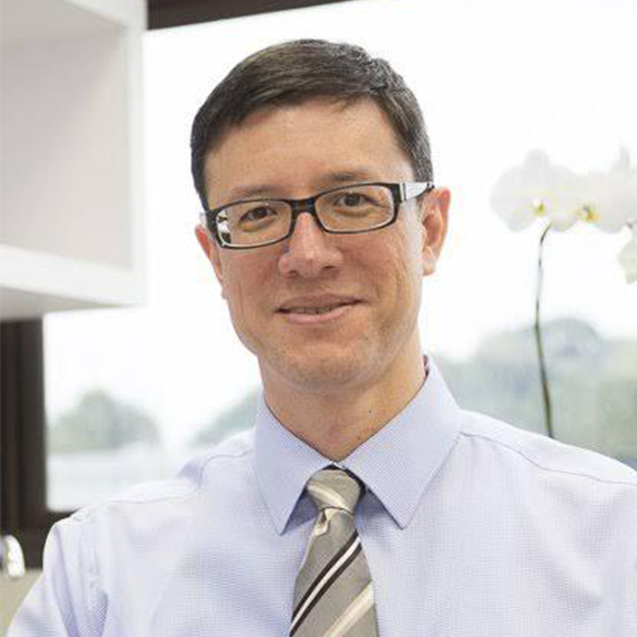 Dr. Dushyant Mandlik